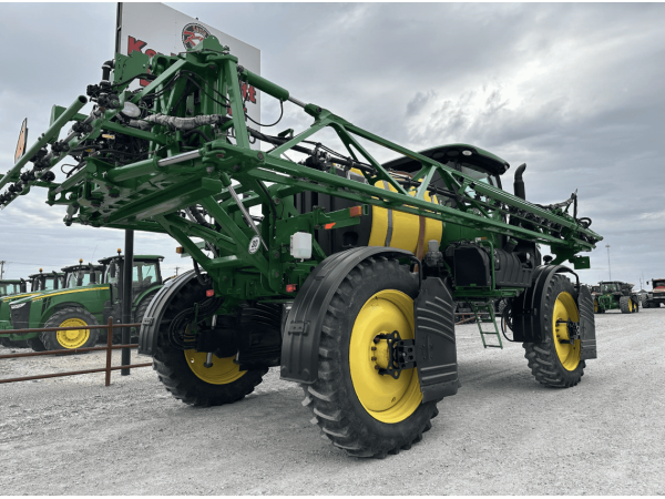 Обприскувач John Deere R4030 (2014)