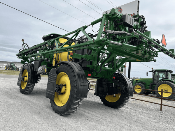 Обприскувач John Deere R4030 (2014)