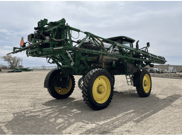 Обприскувач John Deere R4038 (2014)