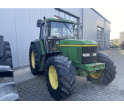 Трактор John Deere 6910S