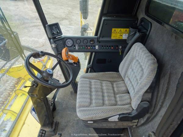 Комбайн New Holland TC 54 (2007)