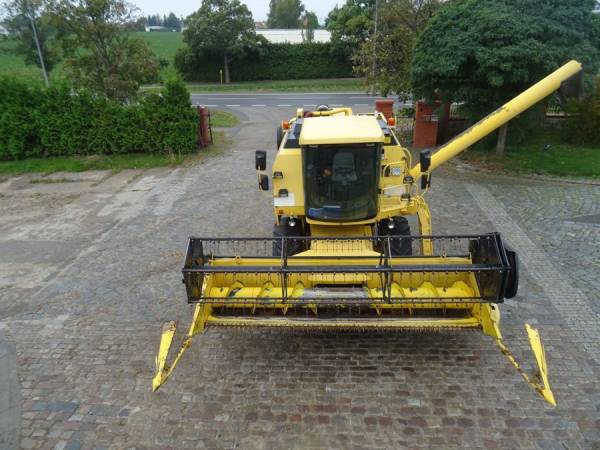 Комбайн New Holland TC 54 (2007)