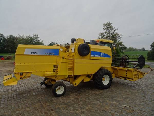Комбайн New Holland TC 54 (2007)