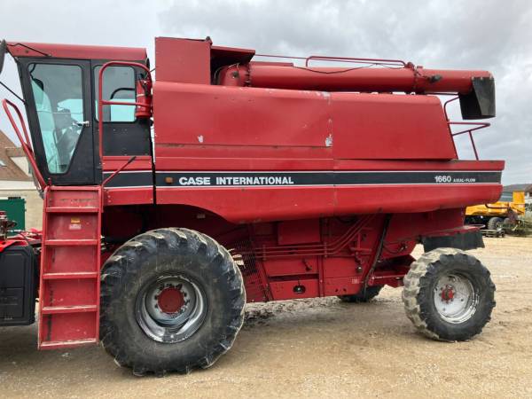 Комбайн Case IH 1660 (1995)