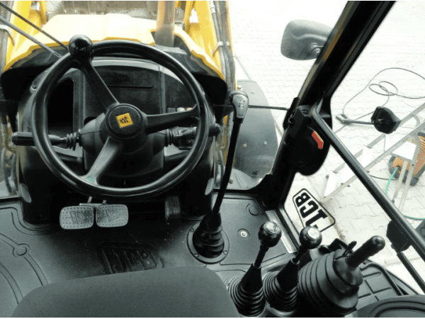Екскаватор-навантажувач JCB 3CX (2016)