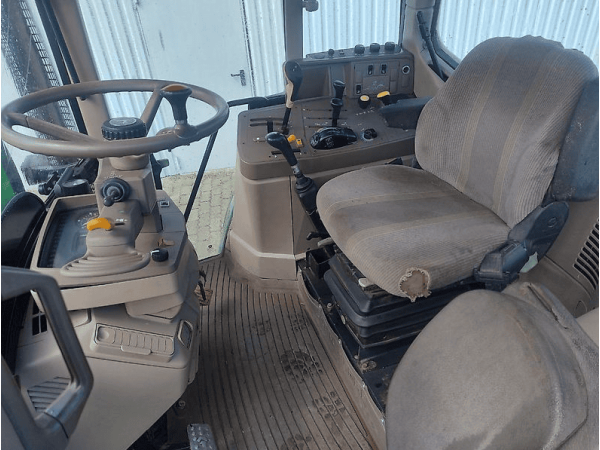 Трактор John Deere 6330 (2007)