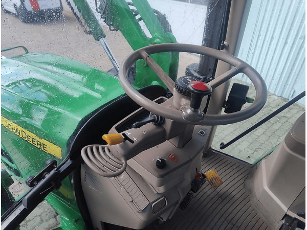 Трактор John Deere 6330 (2007)