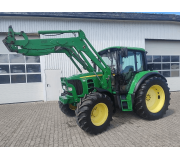 Трактор John Deere 6330