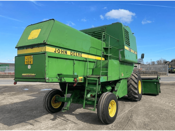 Комбайн John Deere 1166 (1991)