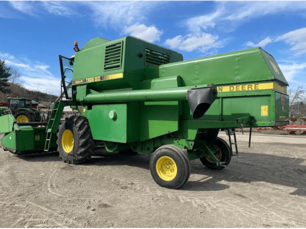 Комбайн John Deere 1166 (1991)