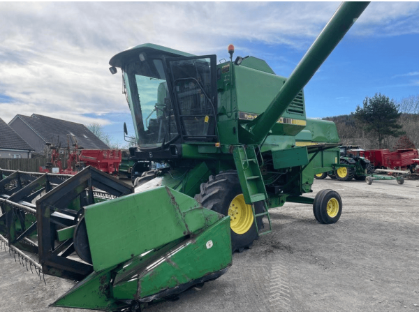Комбайн John Deere 1166 (1991)