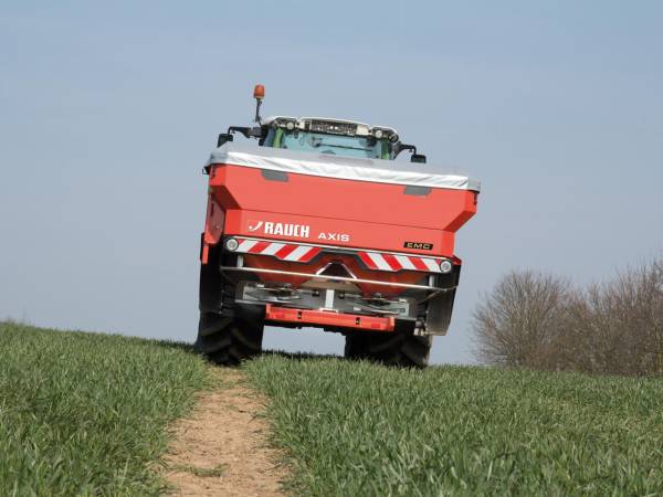 Розкидувач добрив Rauch AXIS H 30.2 EMC+W ISOBUS