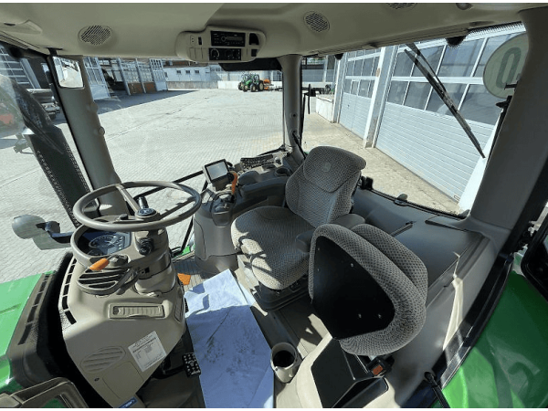 Трактор John Deere 6125R (2014)