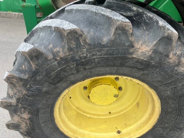 Трактор John Deere 6125R (2013)