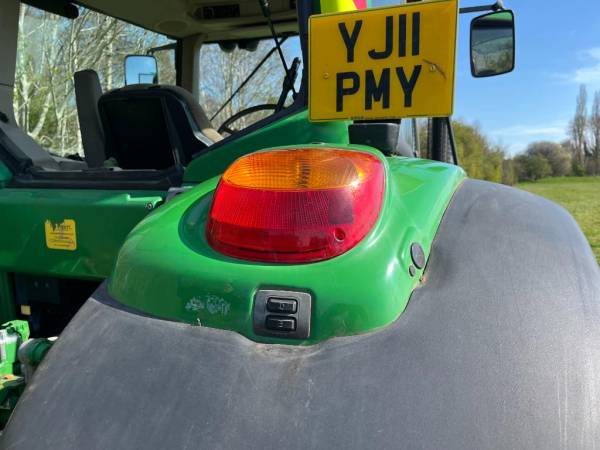Трактор John Deere 6534 (2011)