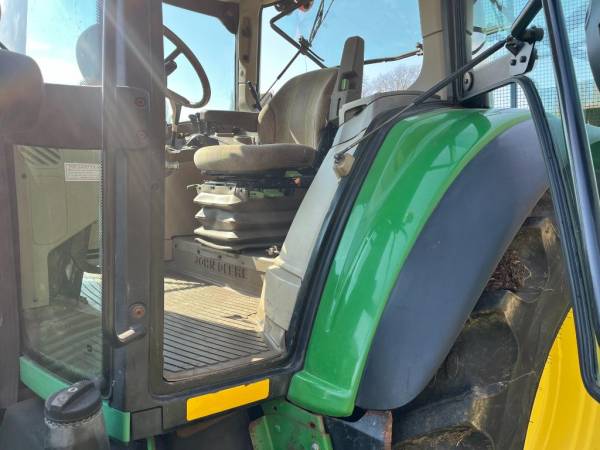 Трактор John Deere 6534 (2011)