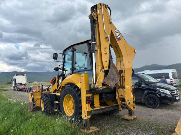 Екскаватор Caterpillar 428 (2023)
