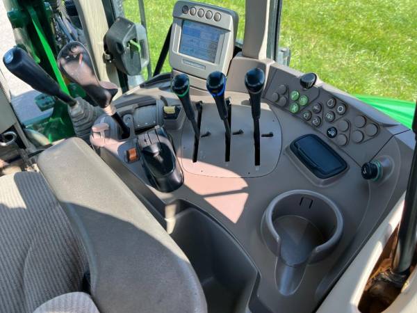 Трактор John Deere 6230 (2008)