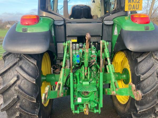Трактор John Deere 6630 (2012)