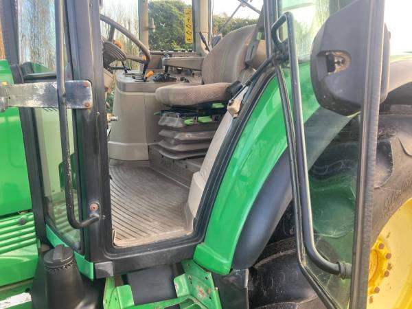 Трактор John Deere 6630 (2012)