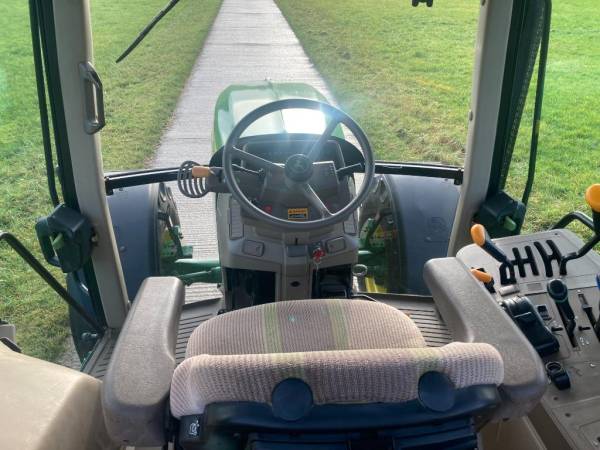 Трактор John Deere 6630 (2012)