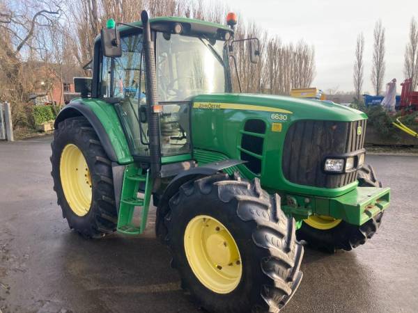 Трактор John Deere 6630 (2012)