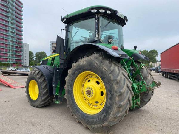 Трактор John Deere 7310R (2014)