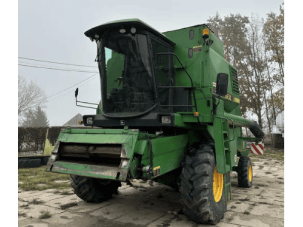 Комбайн John Deere 1188 (1990)
