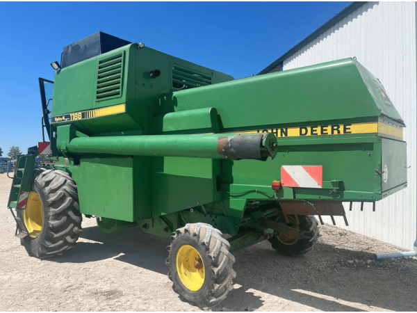 Комбайн John Deere 1188 (1991)