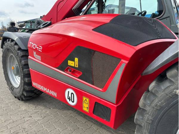 Навантажувач Weidemann T7042 (2023)