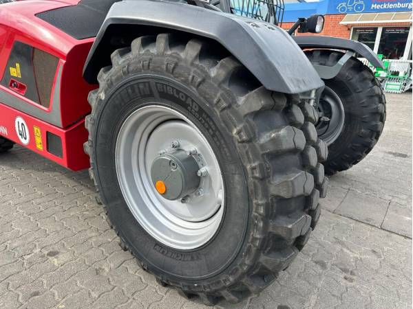 Навантажувач Weidemann T7042 (2023)