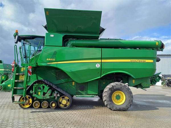 Комбайн John Deere S680 (2012)