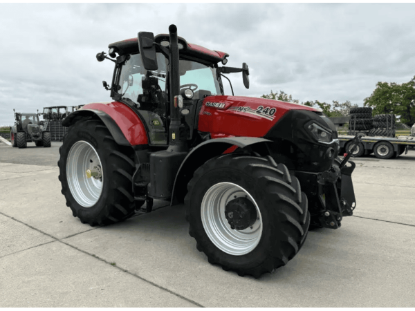 Трактор Case IH Puma 240 (2023)