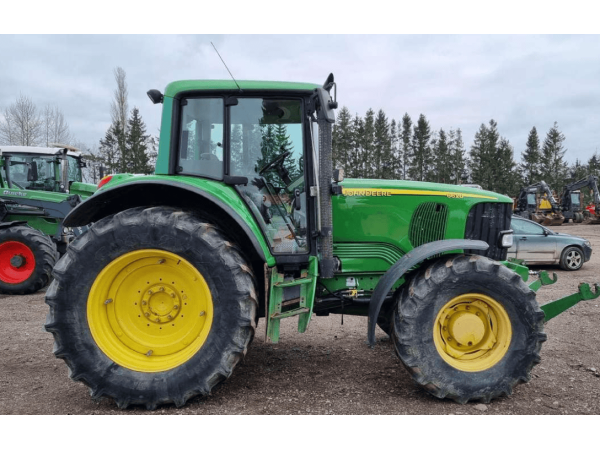 Трактор John Deere 6620 (2005)
