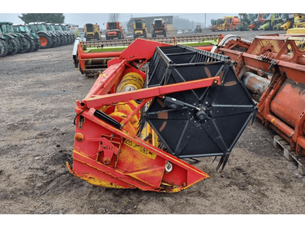 Комбайн Massey Ferguson 23 (1997)