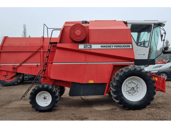 Комбайн Massey Ferguson 23 (1997)