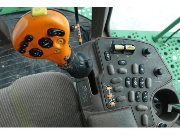 Комбайн John Deere 9660 STS (2004)