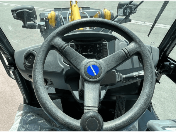 Екскаватор-навантажувач Komatsu WA 70M (2022)