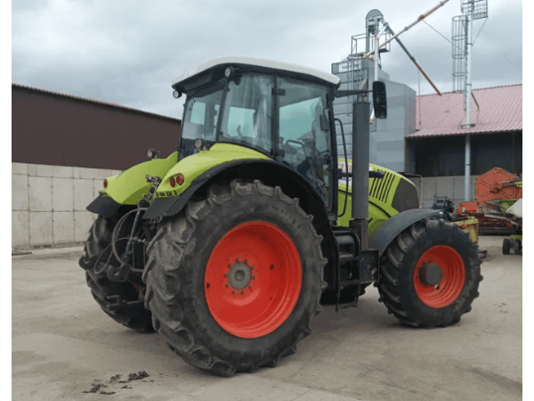 Трактор Claas Axion 830 (2009)