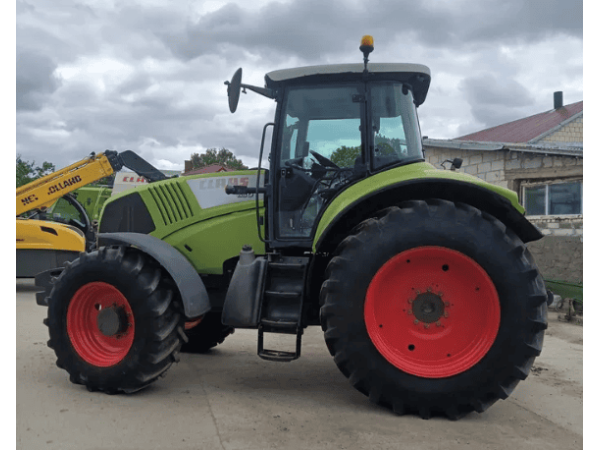 Трактор Claas Axion 830 (2009)