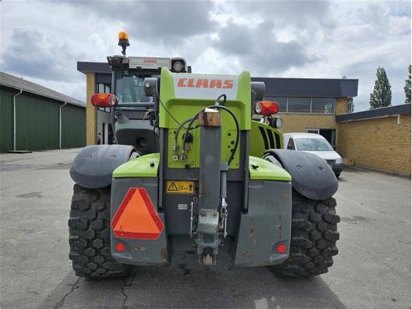 Телескопічний навантажувач Claas 9055 Scorpion (2015)