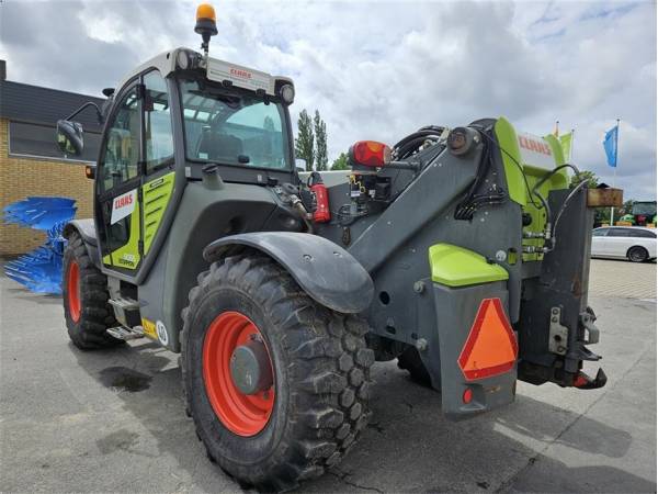 Телескопічний навантажувач Claas 9055 Scorpion (2015)