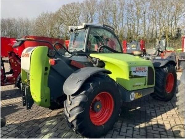 Навантажувач Claas Scorpion 9040 (2013)