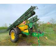 Причіпний обприскувач John Deere 840