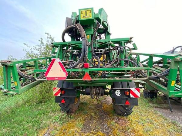 Причіпний обприскувач John Deere 840 (2008)