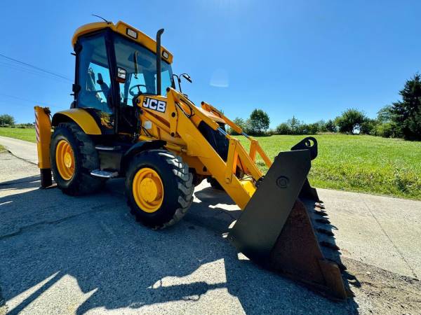 Екскаватор-навантажувач JCB 3CX (2006)