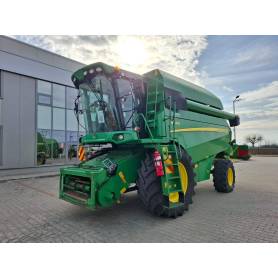 Комбайн John Deere W440 (2017)