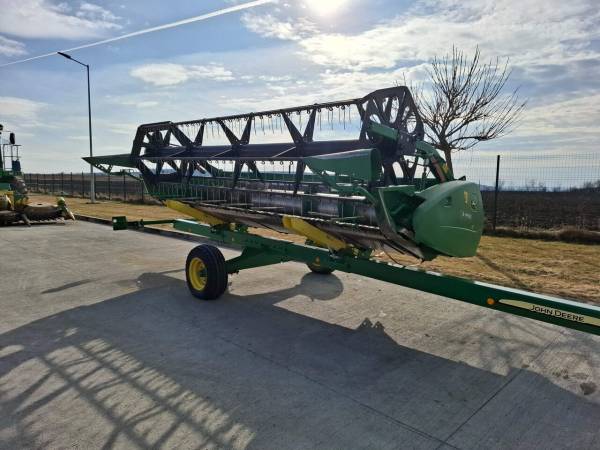 Комбайн John Deere W440 (2017)