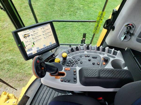 Комбайн New Holland CR 9.80 (2015)