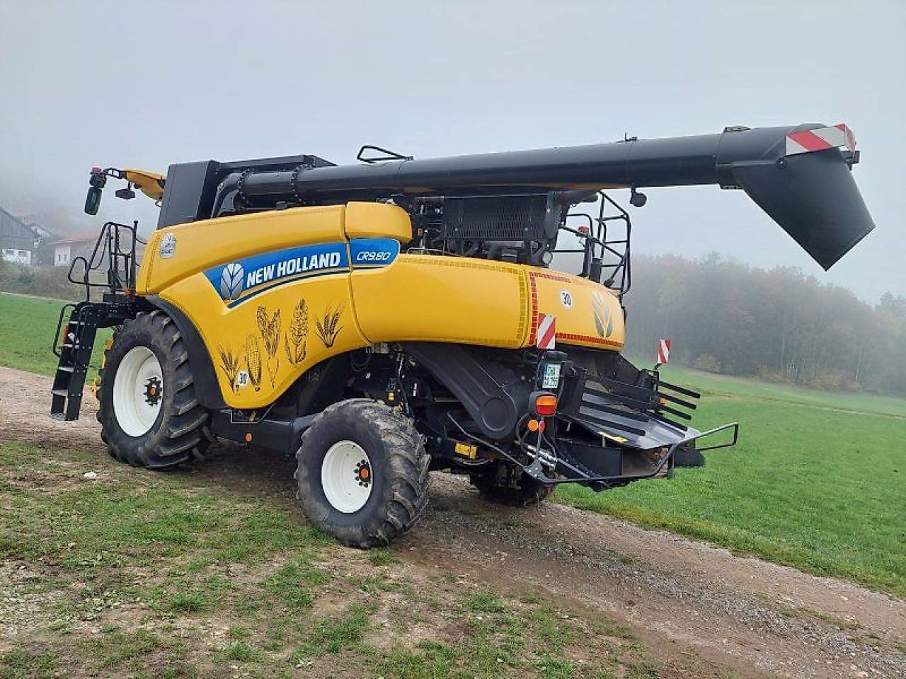 kombayn-new-holland-cr-9-80-